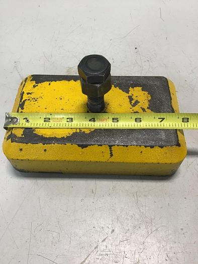 Used GENERIC Leveling Mount Pad 7 7/8 X 4 7/8 M/M #122797