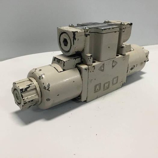 Used NACHI Directional Control Valve SS-G01-C9-GR-D2-20 #91591