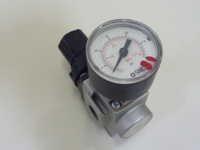 Used SMC Regulator AR20K-N02-Z #48271