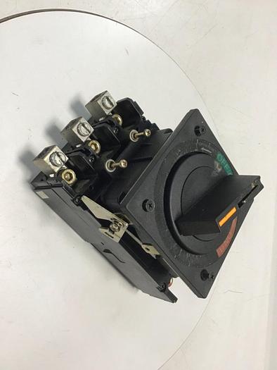 Used FUJI ELECTRIC 150 Amp Breaker EA203B-150 & SWITCH #145036