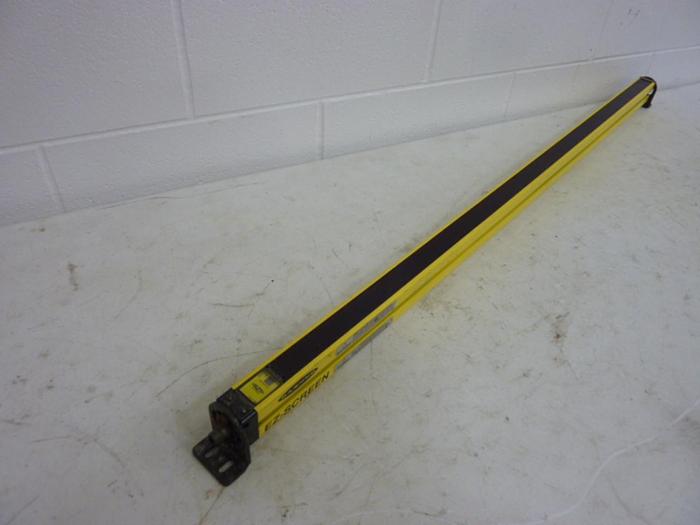 Used BANNER ENGINEERING Light Curtain Emitter SLSE30-1050Q8 Used