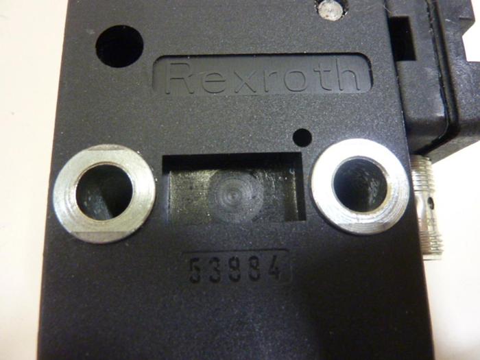 Used BOSCH REXROTH Latch Gate 0 842 900 300 #70316