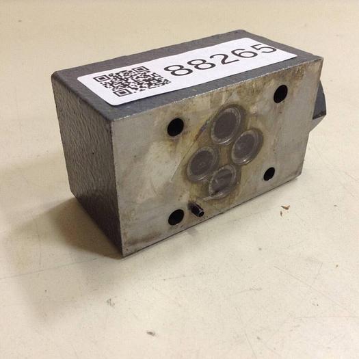 Used VICKERS Check Valve DGMDC 3 Y PK 41 #88265