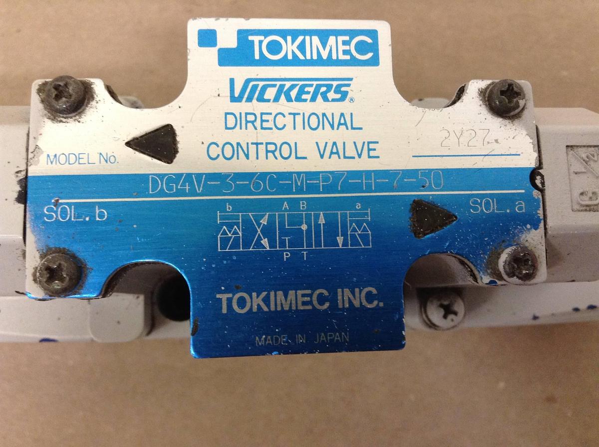 Used VICKERS Directional Control Valve DG4V36CMP7H750 USED