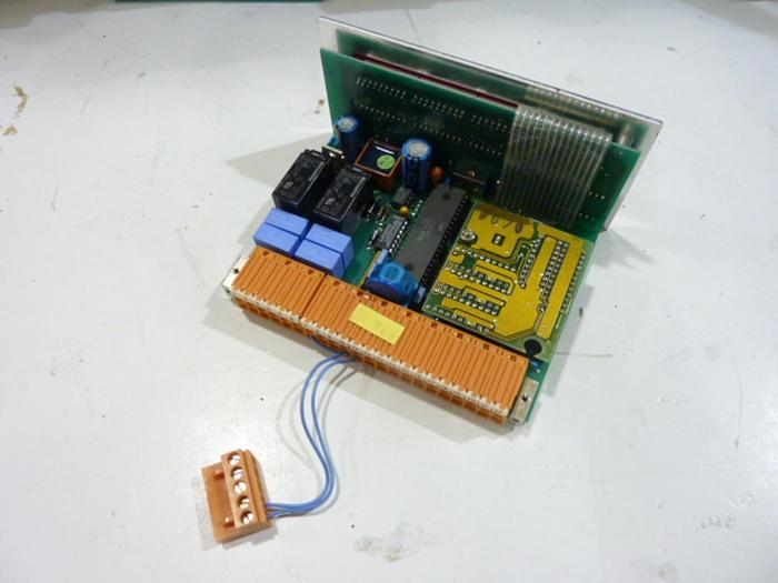 Used IDC CORP Display SH21-D #43151