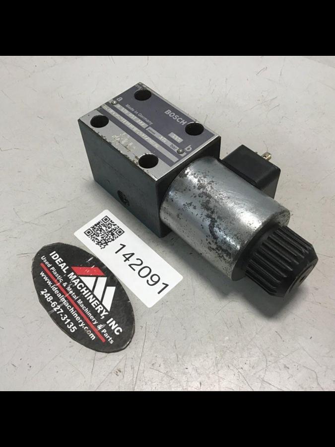Used BOSCH Directional Control Valve 0 810 091 222 USED