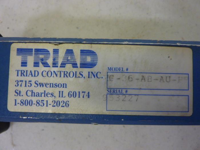 Used PINNACLE SYSTEMS INC Light Curtain Receiver MG-36-AB-AU-ER #59292