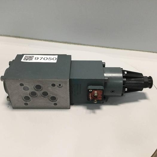 Used REXROTH Valve 4WRE10EA641124Z4M193 #97050