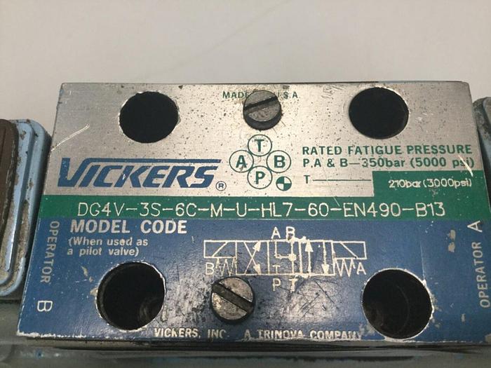 Used VICKERS Directional Control Valve DG5V-8-S-31C-E-T-M-U-HL-B13-10-EN502 #115014
