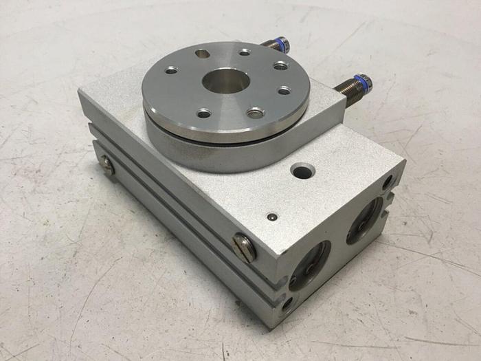Used KOGANEI Rotary Actuator RAT10-180-SS2 #108017