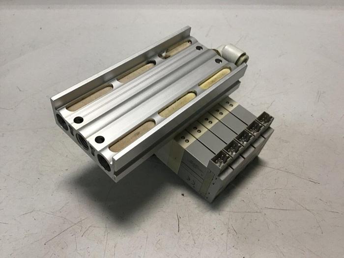 Used SMC Manifold w/ Valves SS5X3-OAO01091 #129046
