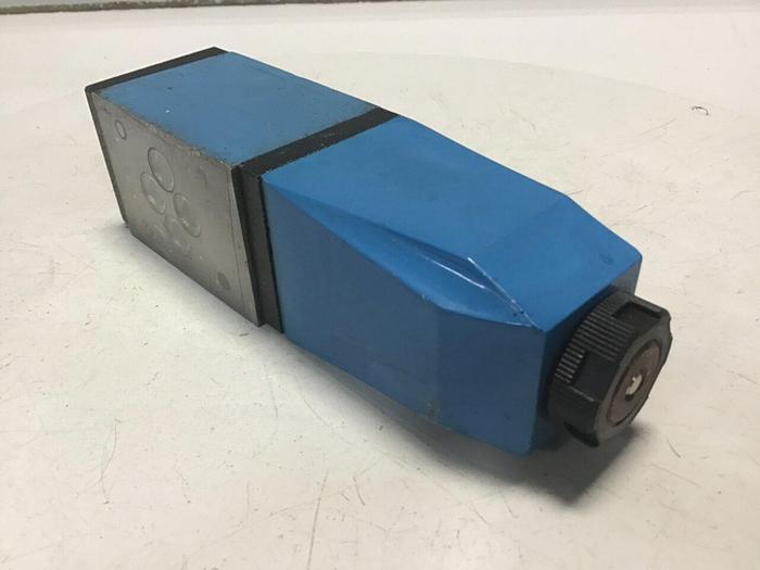 Used VICKERS Valve DG4V32AMUH730 #137828