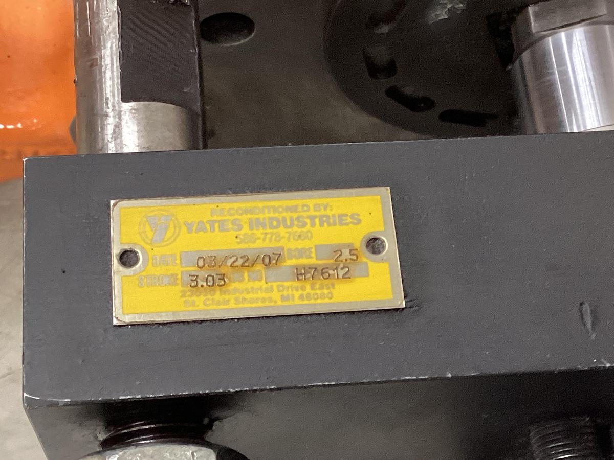 Used CINCINNATI MILACRON