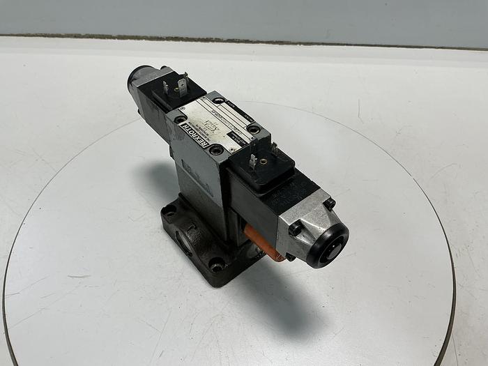 Used REXROTH 4WE6E51/AG24N9K4V
