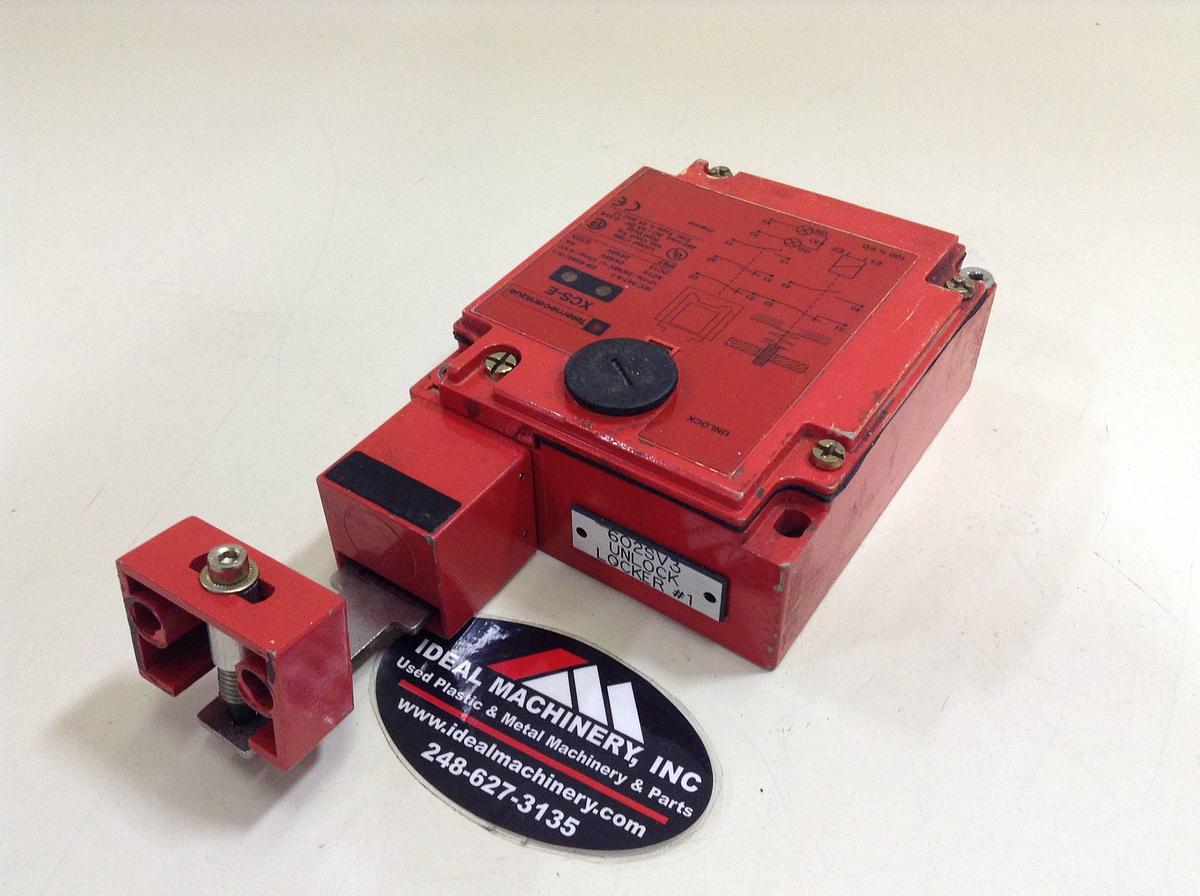 Used TELEMECANIQUE Safety Interlock Switch XCS-E #73822