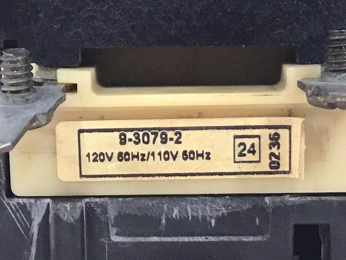 Used CUTLER HAMMER Contactor C25GNF390 #127360