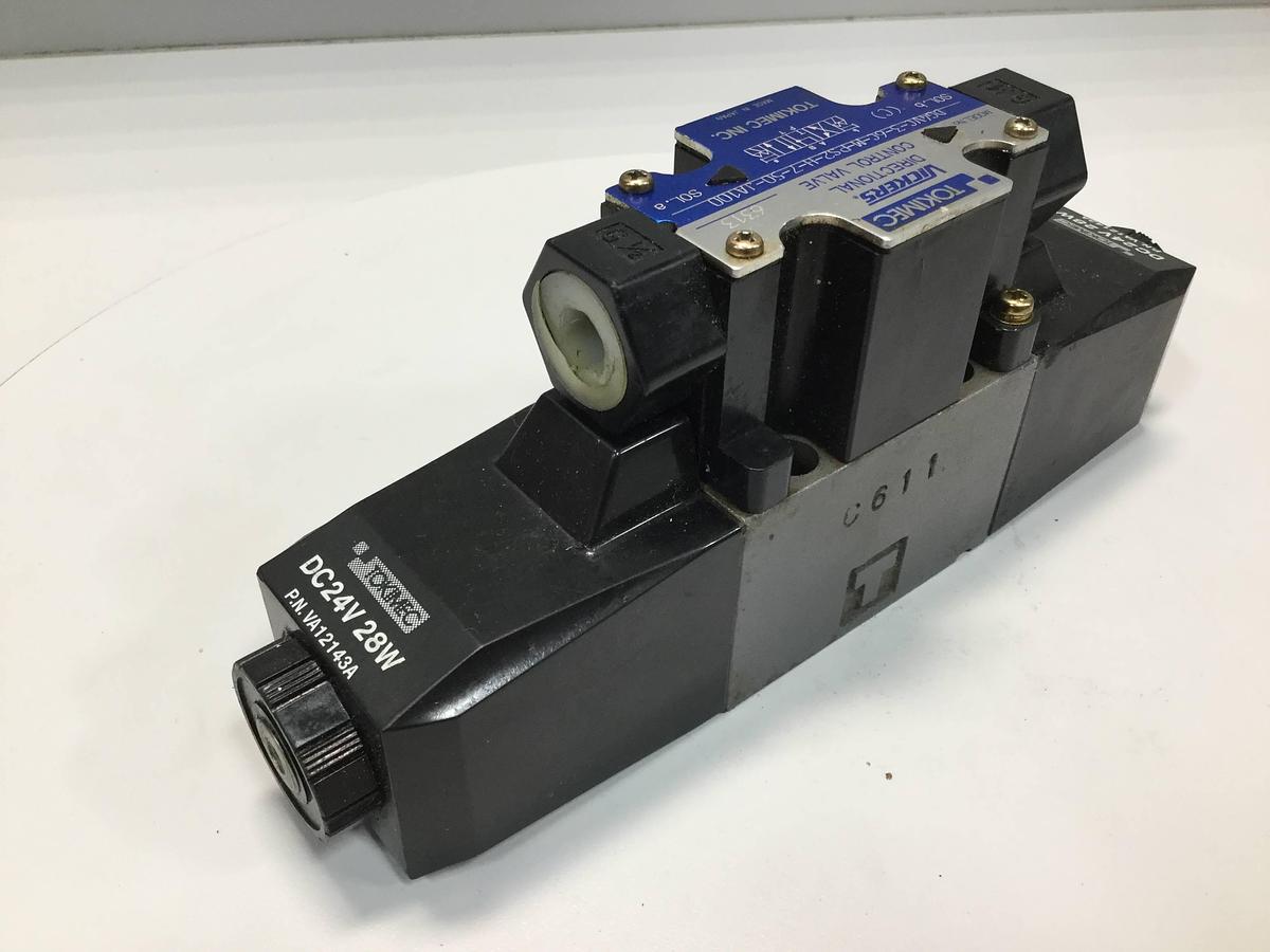 Used VICKERS Directional Control Valve DG4VC36CMPS2H750JA100 USED