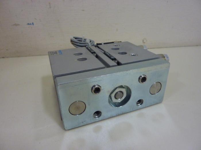 Used FESTO Pneumatic Cylinder DFM-40-25-P-A-GF #57351