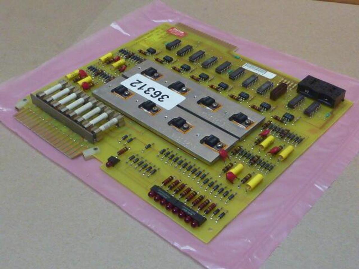 Used CINCINNATI MILACRON Output Board 3-531-3563A Used