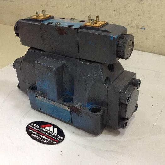 Used VICKERS Valve DG4V-3-6C-M-U-HL7-60 Used