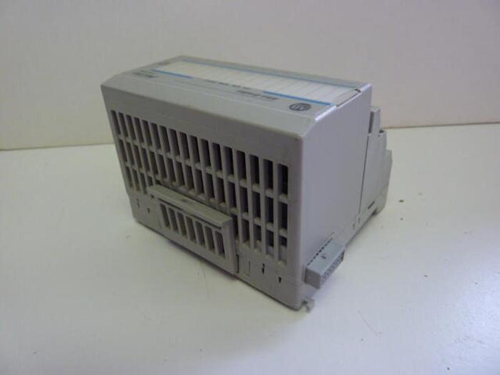 Used ALLEN BRADLEY Input Module 1794-IB16 SER A #33244