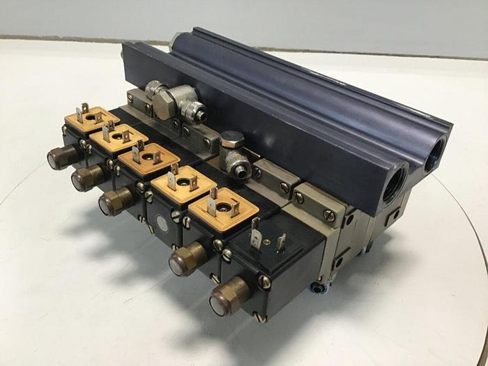 Used BURKERT Solenoid Valves & Manifold 413-G-06 #116032