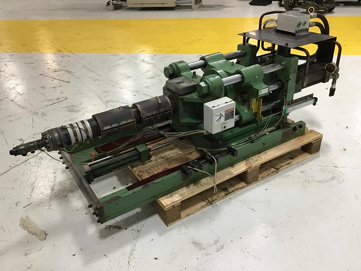 Used NEWBURY 1.7 Oz Injection Unit V2-30BRS / IU Used #142651