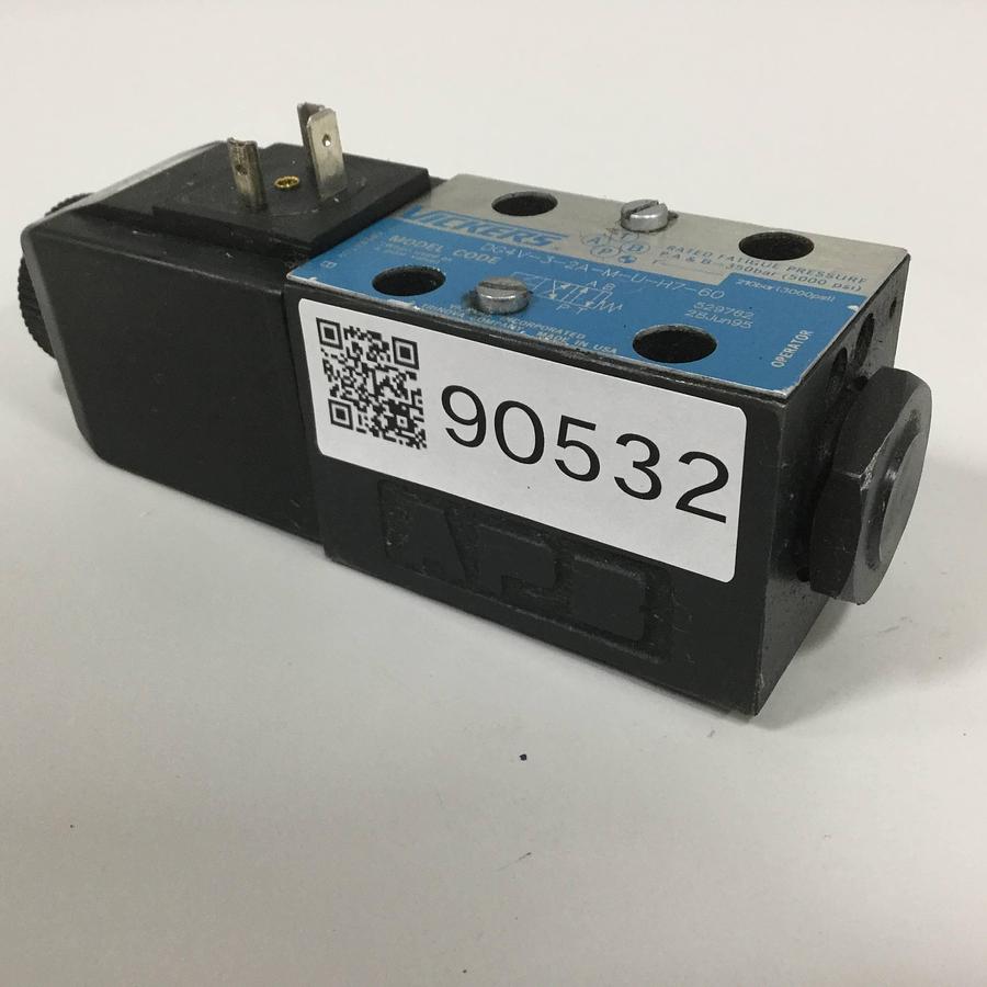 Used VICKERS Valve DG4V-3-2A-M-U-H7-60 Used