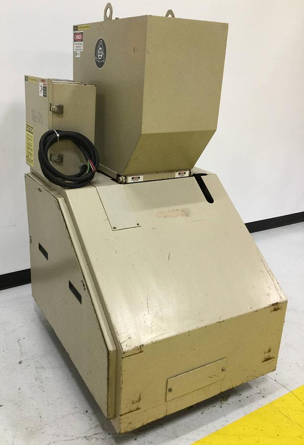 Used BALL & JEWELL 7.5 HP Grinder / Granulator CG-812 Used
