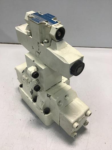 Used VICKERS Valve DG5V-H8-6C-E-T-P7-H-80-JA541 #142156