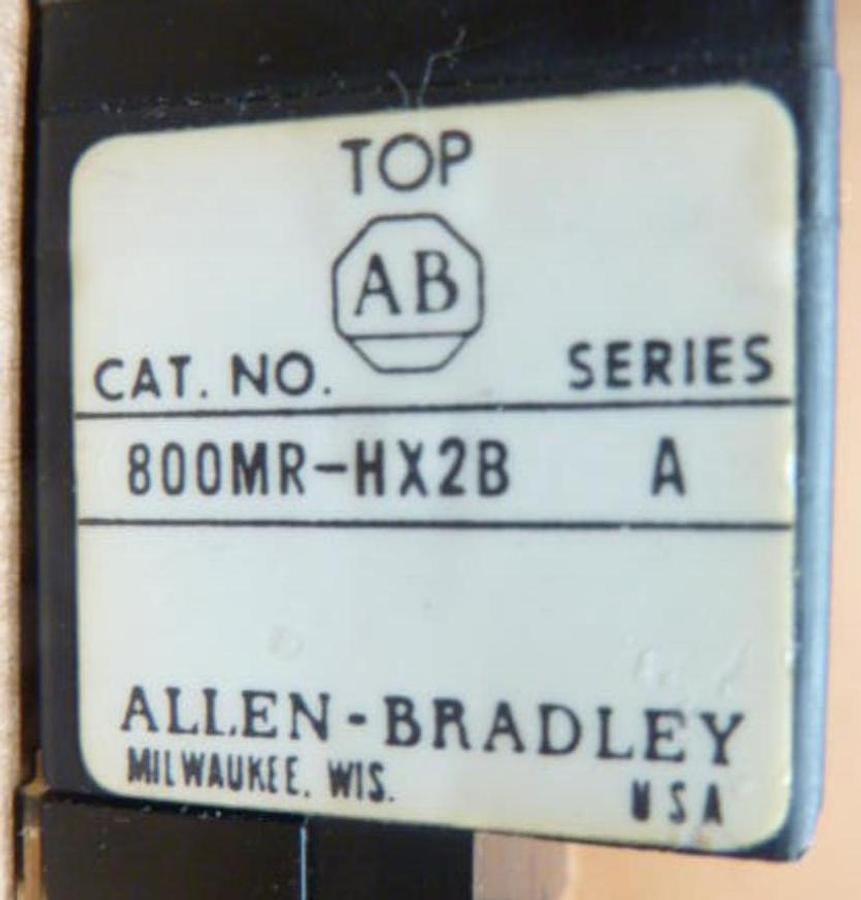 Used ALLEN BRADLEY Selector Switch 800MR-HX2B USED