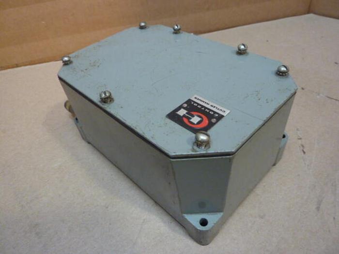 Used CUTLER HAMMER Rotating Shaft Limit Switch 10316H59A #29610