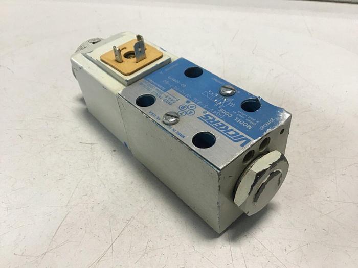 Used VICKERS Valves DG4V-3-2AL-M-U-HL7-60 #125200