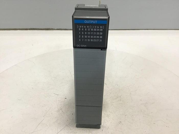 Used ALLEN BRADLEY Output Module 1746-OV32 SER C #122926