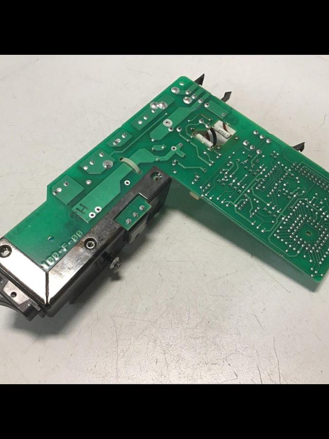 Used GAMMAFLUX Hot Runner Output Board GA-100-F-00 Used