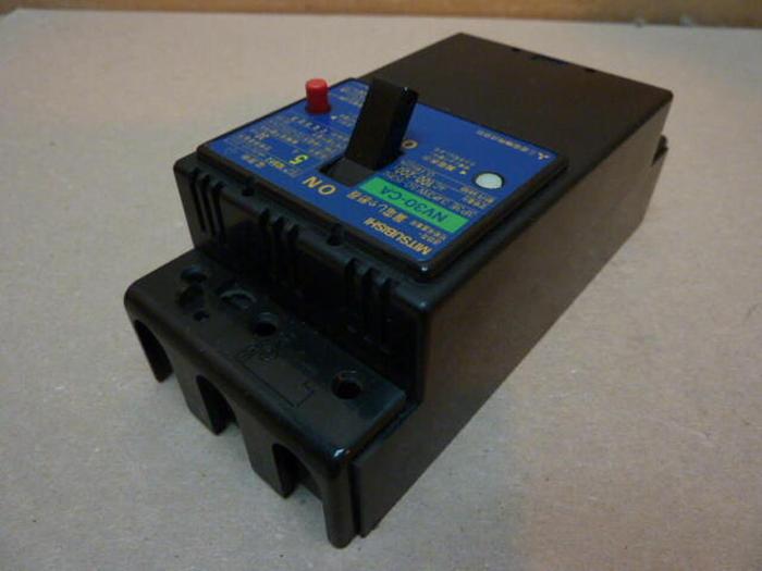 Used MITSUBISHI 5 Amp Circuit Breaker NV30-CA-5 #35204
