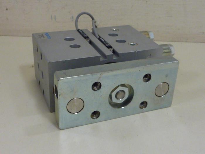 Used FESTO Pneumatic Cylinder DFM-40-25-P-A-GF #57350