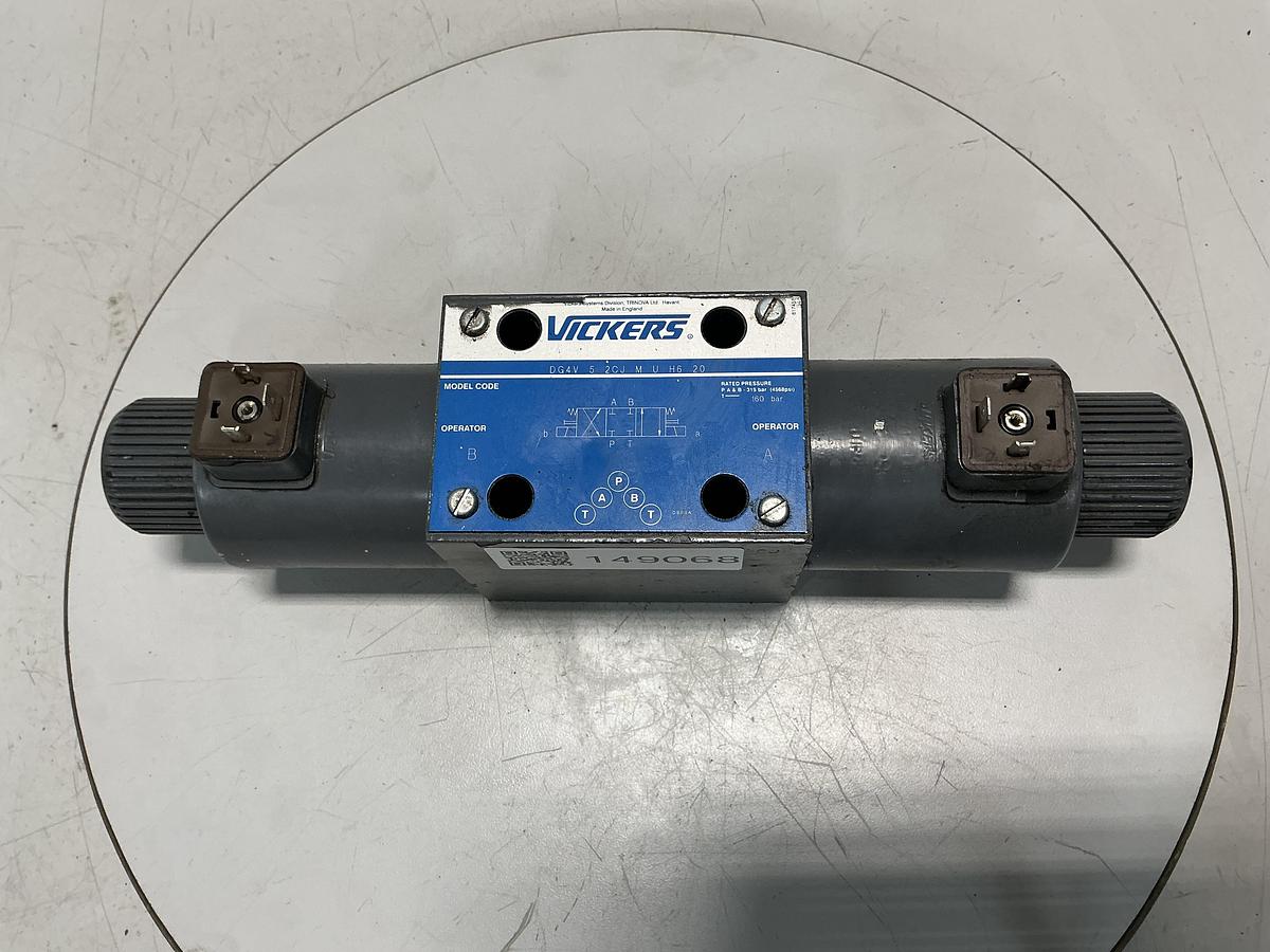 Used VICKERS DG4V 5 2CJ M U H6 20