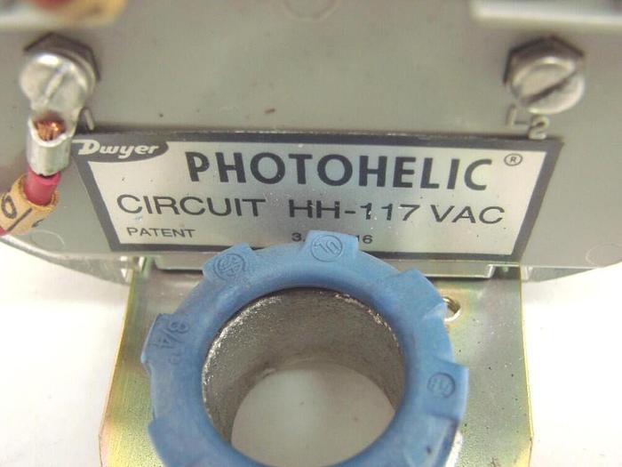 Used DWYER Photohelic Pressure Gauge 3001C #6738