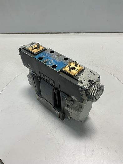 Used VICKERS DG4V-3-6C-M-U-H7-60