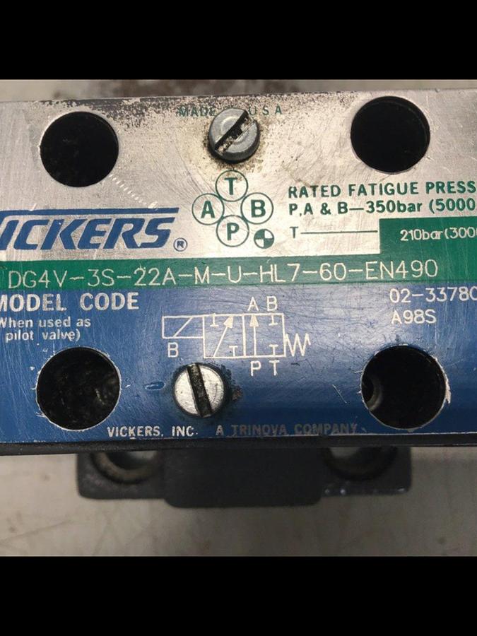 Used VICKERS Valve DG4V3S22AMUHL760EN490 Used