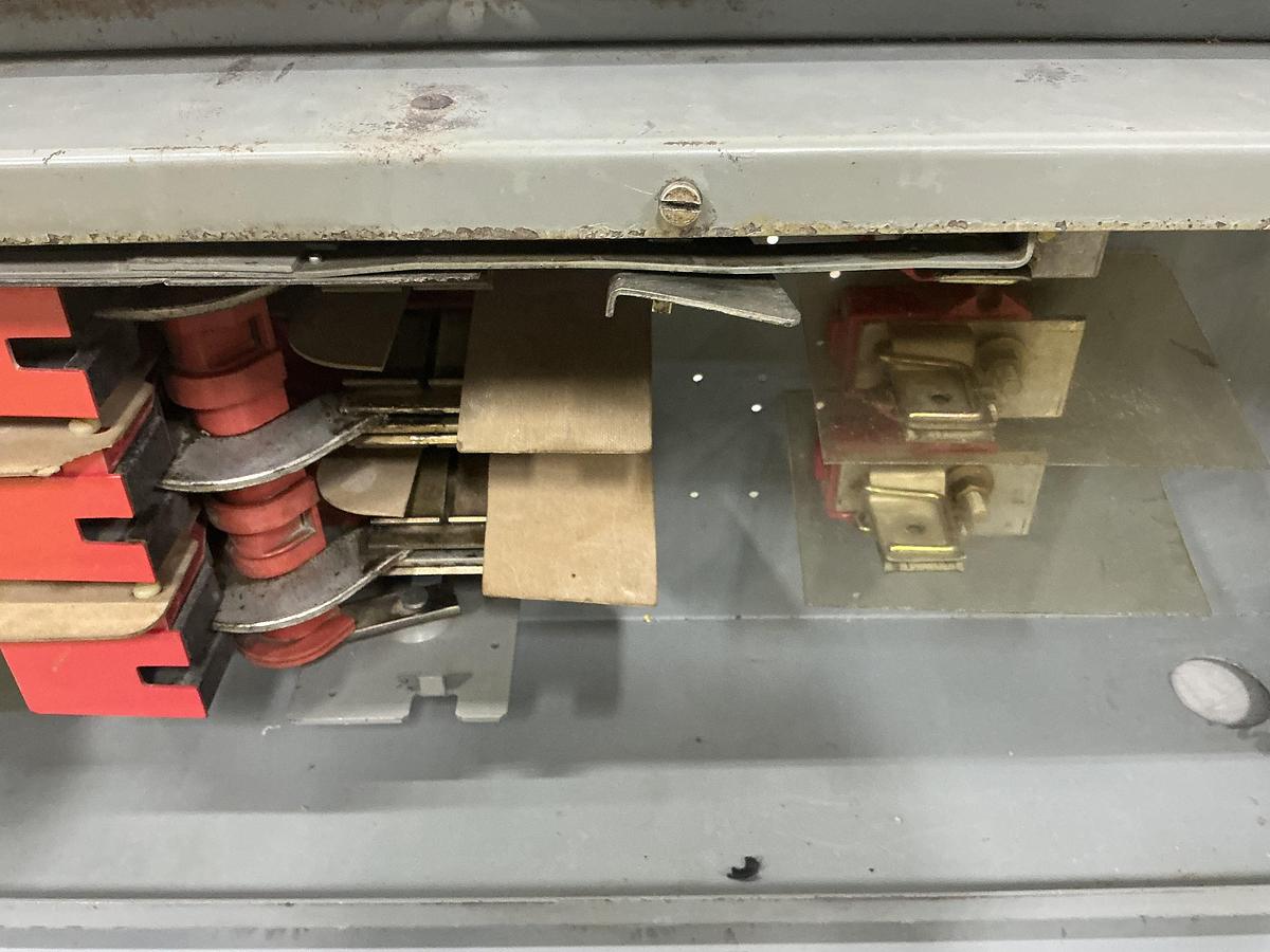 Used SQUARE D PBQ-3640