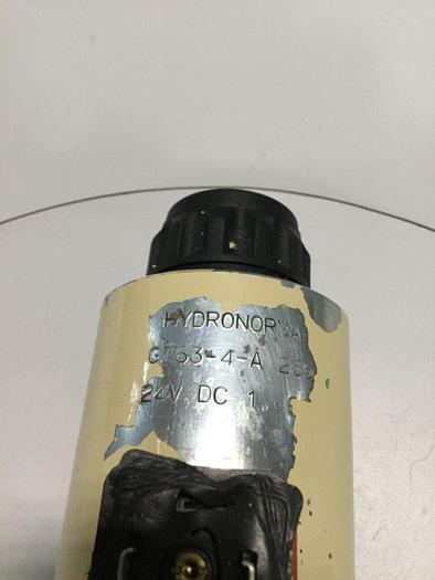 Used MANNESMANN REXROTH Hydraulic Valve 4WE10J32CG24N9K4 #114702