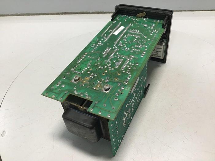 Used BARBER COLMAN Temperature Control 585A-20016-000-0-00 #113400