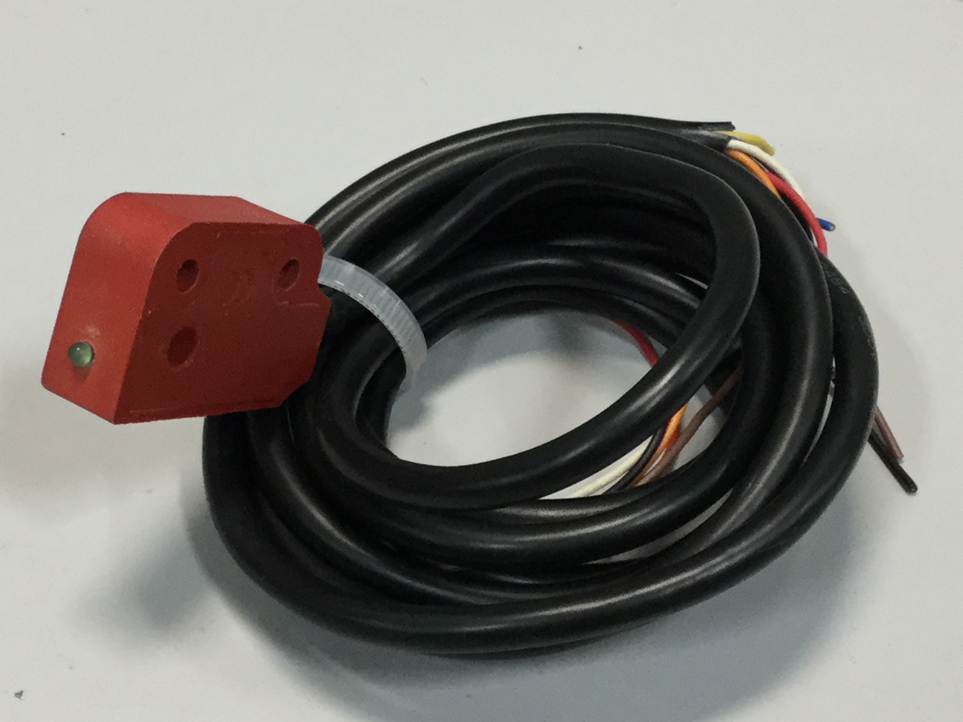 Used IDEM SAFETY SWITCHES Coded Miniature Switch 114113 USED