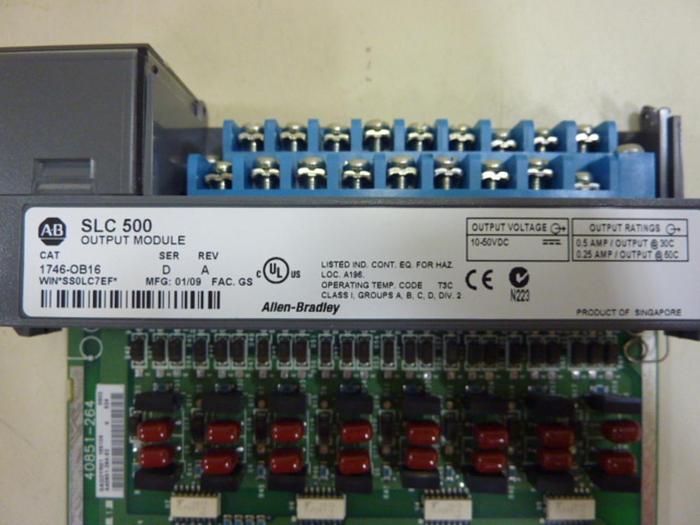 Used ALLEN BRADLEY Output Module 1746-OB16 SER D #55176