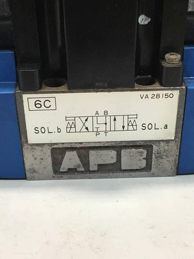 Used VICKERS Directional Control Valve DG4V36CMP7H750JA100 #97342