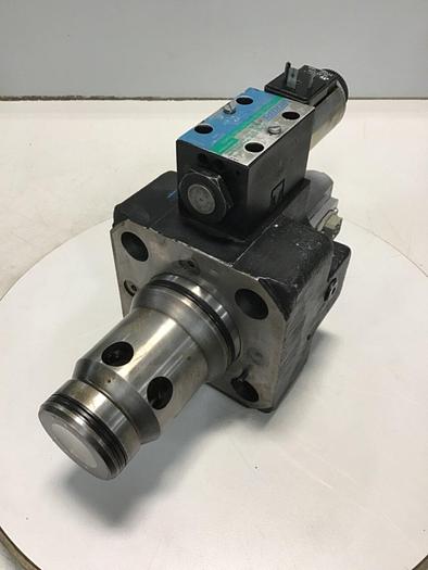 Used VICKERS Valve DG4V3S2AMUHL760EN490 Used