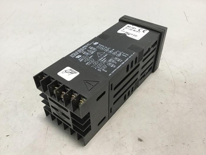 Used WEST ELECTRONICS Temperature Control 6100 / TC #135859