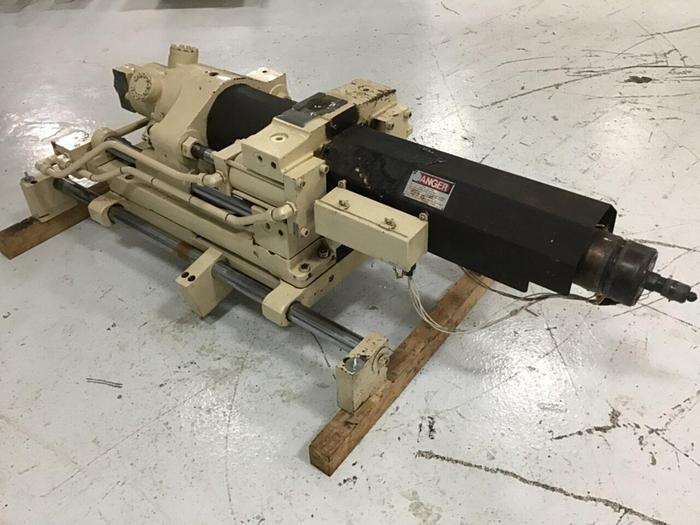 Used CINCINNATI MILACRON 12 Oz Injection Unit VT220-12 / IU Used